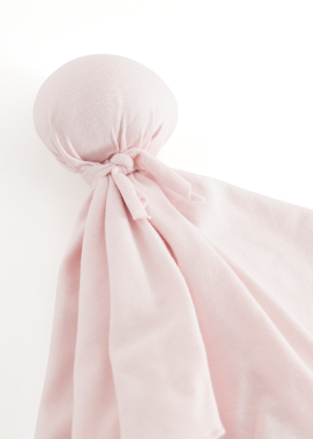 Nusseklud i lyserød til nyfødt og baby