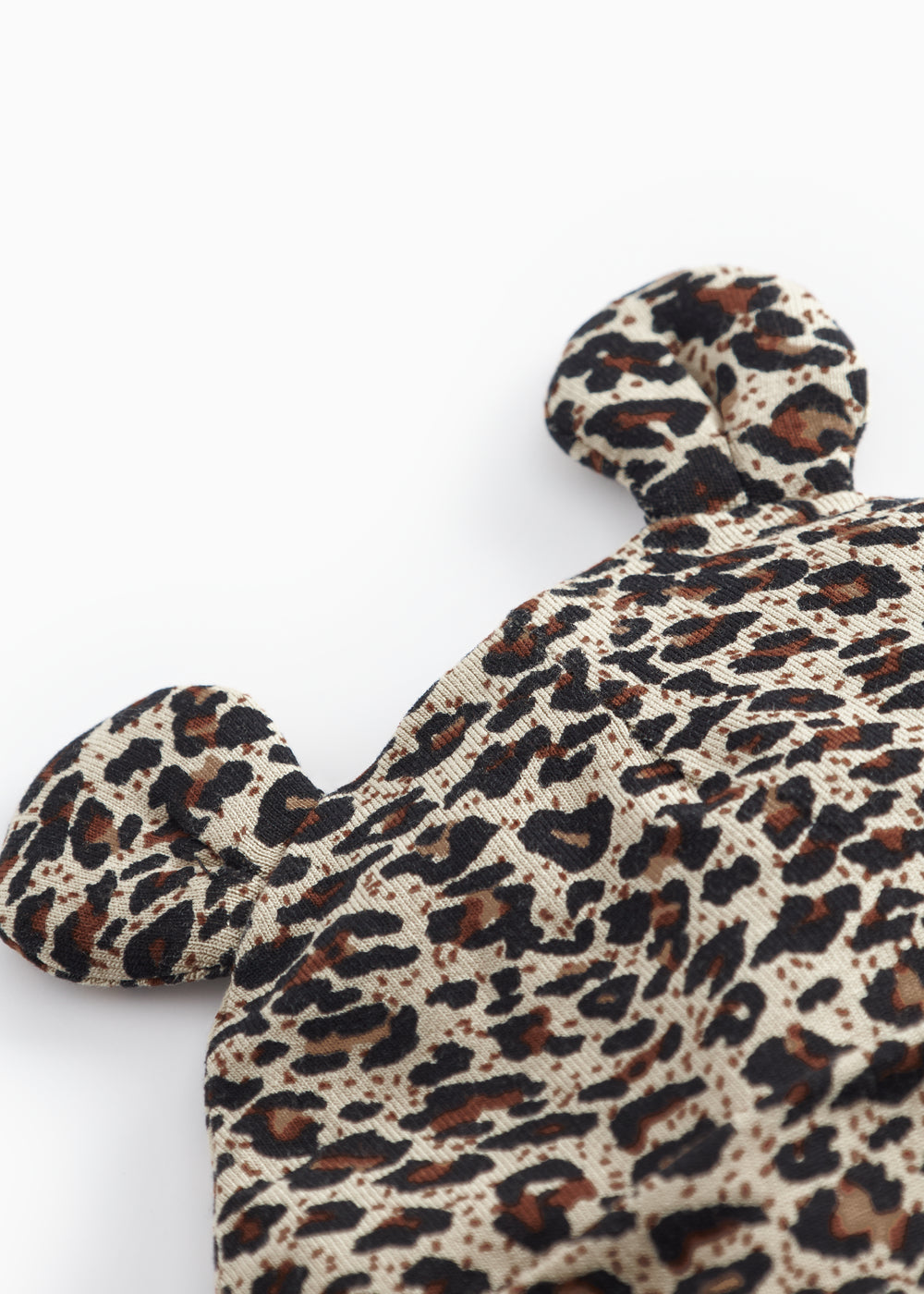 Lille hue med ører i leopardprint