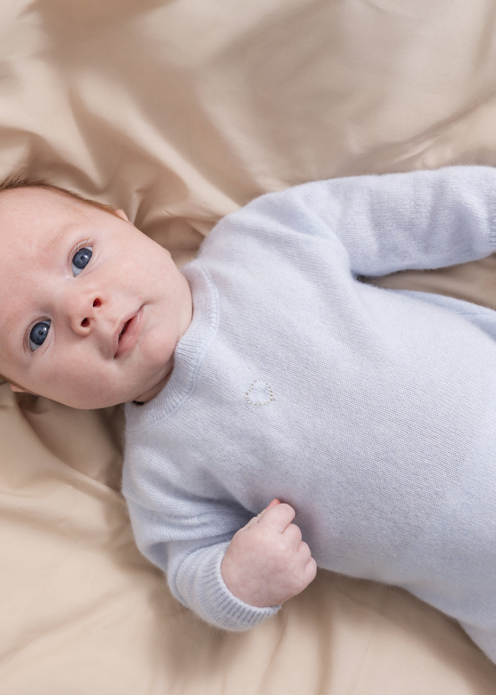 Kashmir dress in light blue melange for infants with long sleeves and legs