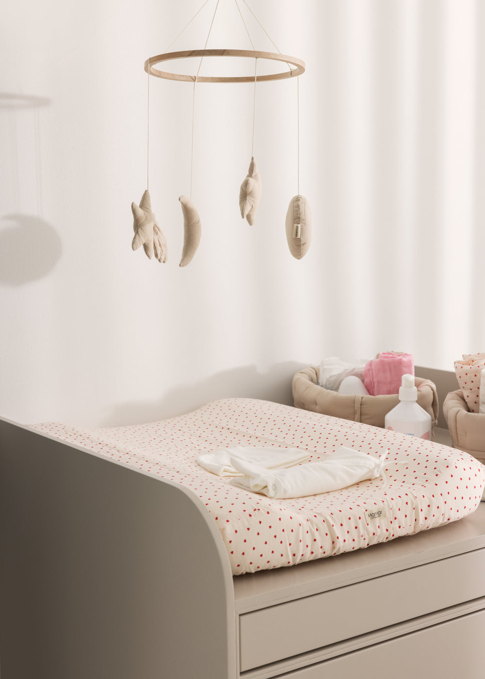 Changing Cushion Cover - Changing Cushion Cover, Happy Hearts