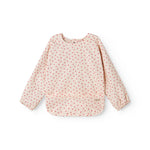 Langärmet spiseforklæde til børn med et fint hjerte print

Children's long-sleeved tablecloth with a fine heart print