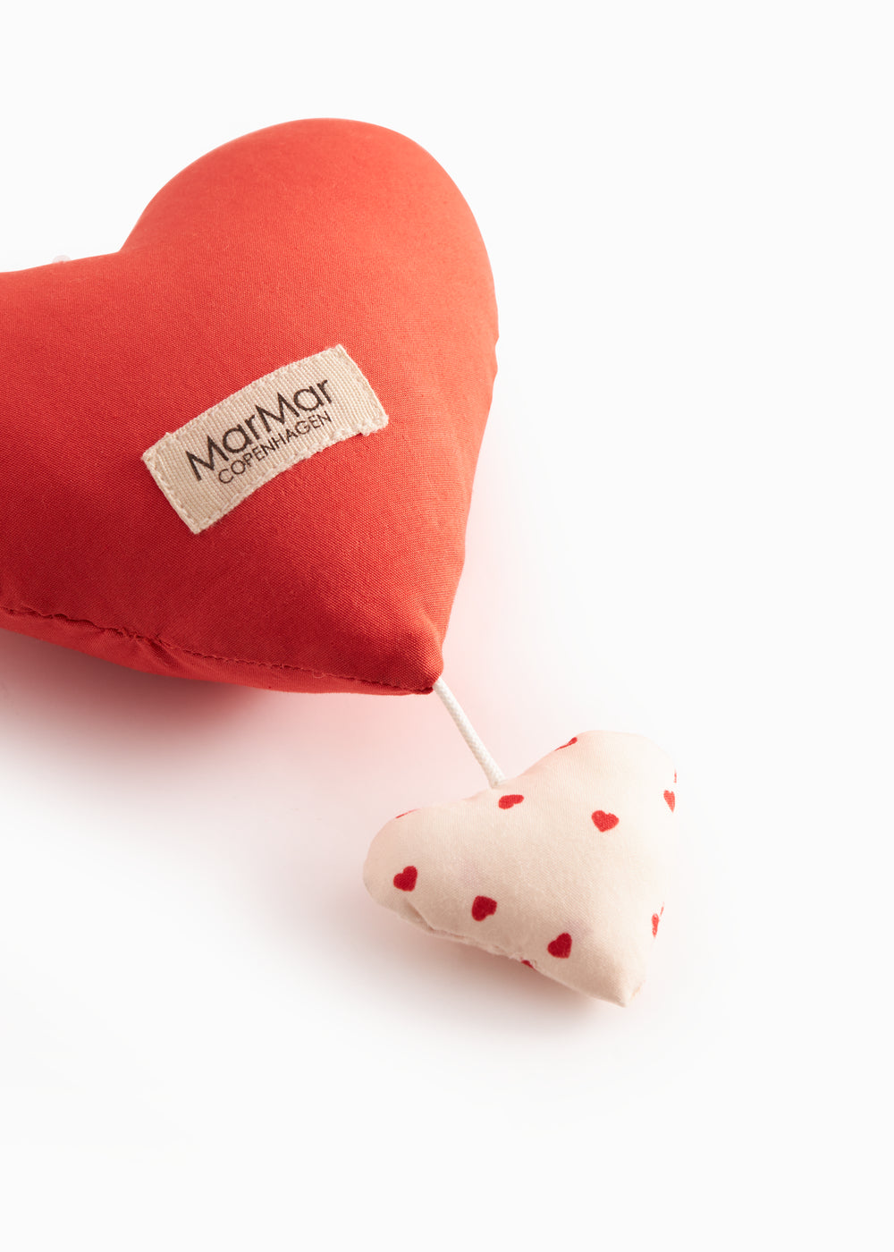 Musik uro med to fine hjerter der spiller Brahm´s Lullaby