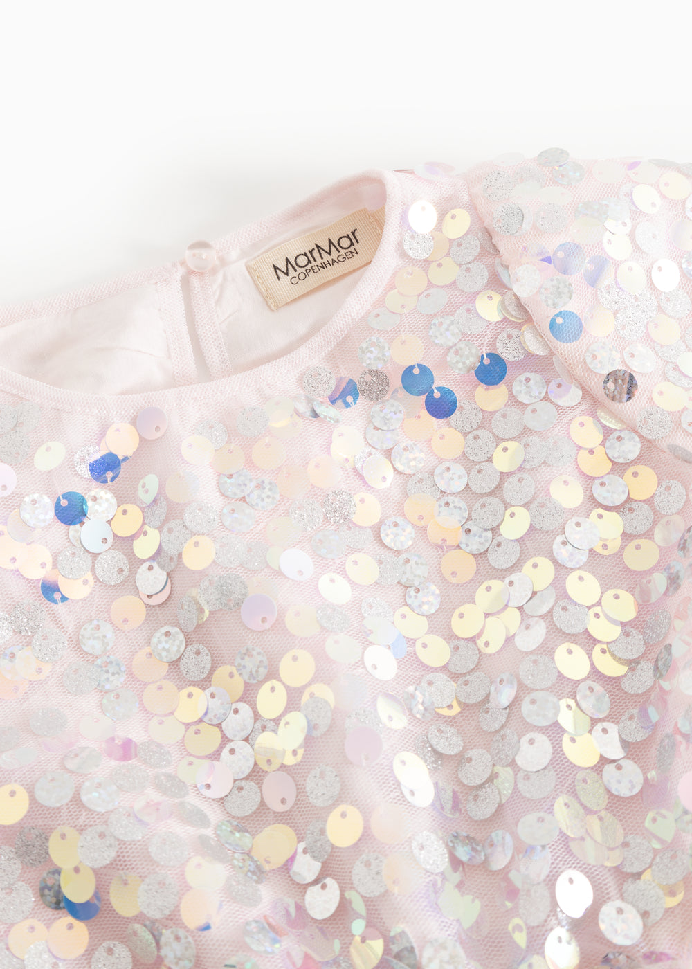 Sequin dress with round neckline and sparkling multicolored sequins