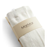 Ribstrikkede strømpebukser til små børn i cremefarvet bomuld