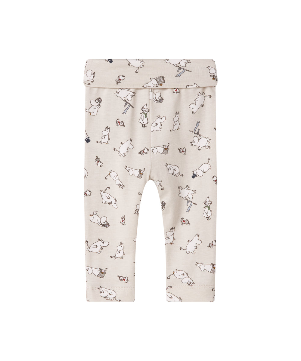 Babybukser i lyst stof med Moomin-print