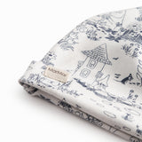 Hue for newborn with a foldable edge, sweet knot, and Moomin print