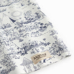Short-sleeved t-shirt for children with a fine Moomin print.