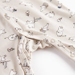 Heldragt til baby med lange ærmer, trykknapper og Moomin-tryk i lyse farver