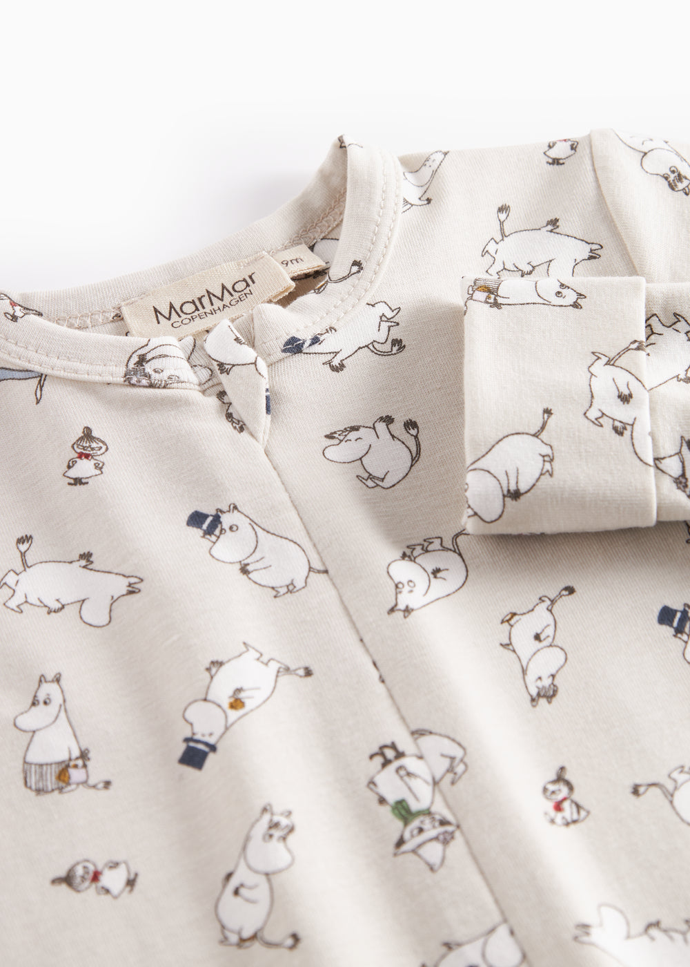 Heldragt til baby med lange ærmer og Moomin-tryk i lyse farver