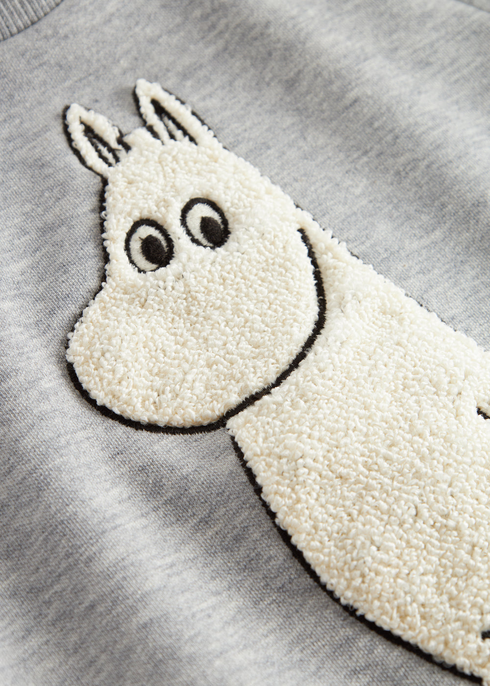 Børnetrøje med langt ærme og Moomin-motiv i blød teddy