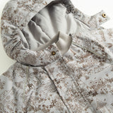 Winter jacket with hood opening and inner lining in light fabric