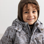 Dark brown knit cap/hood in rib knit, fitted with a soft fit.