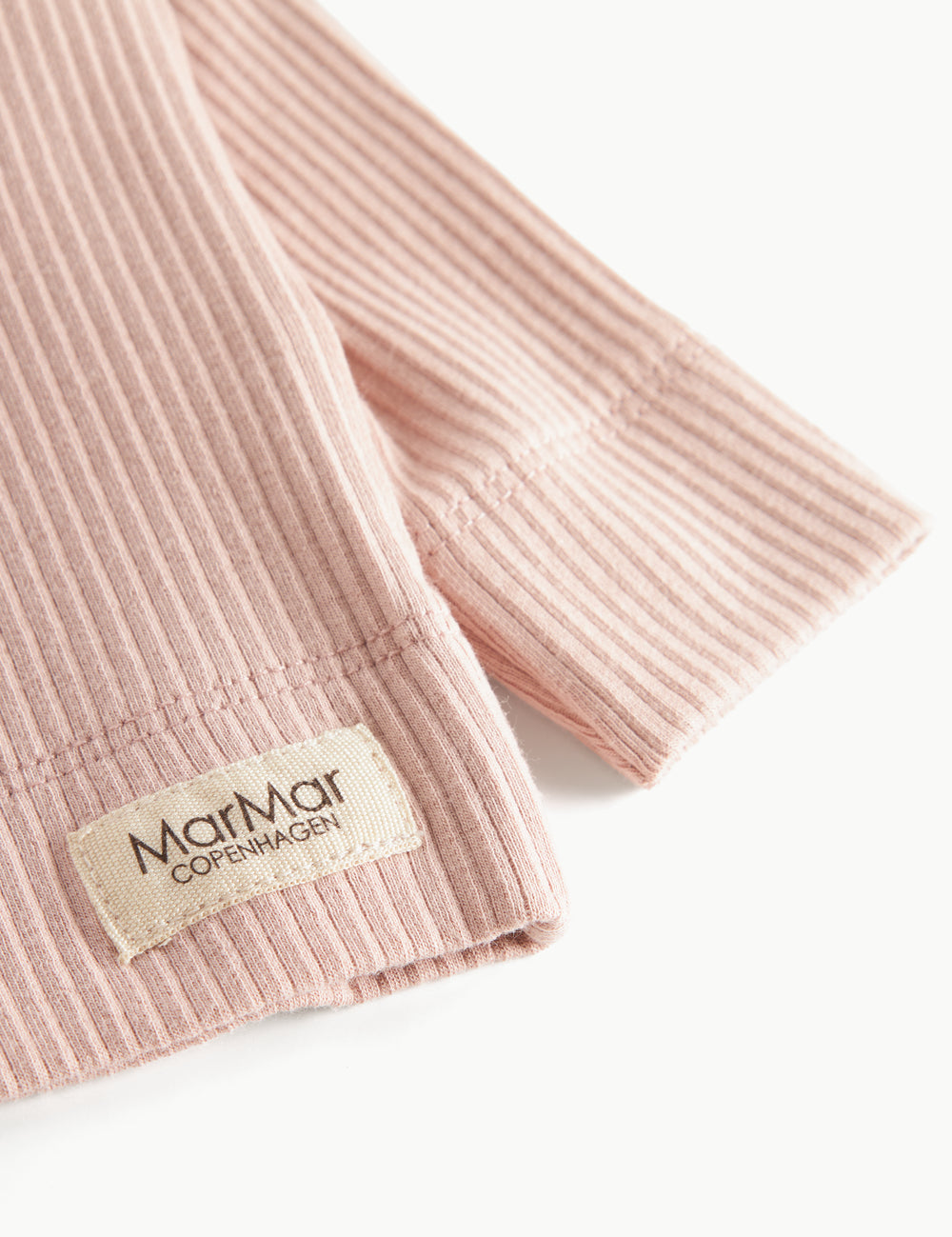 Lyserød ribstrikket cardigan til børn med knapper foran