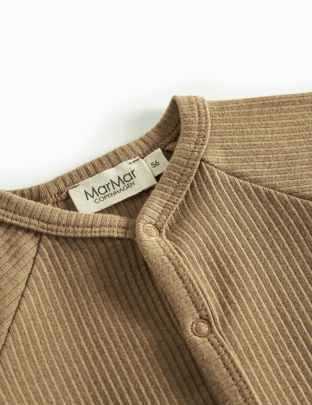 Brun strikket cardigan til børn med knapper foran