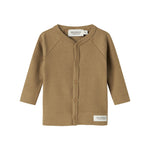 Brun ribstrikket cardigan til børn med knapper foran