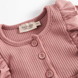 Lyserød ribstrikket kjole med lange ærmer, knapper og flæser til børn