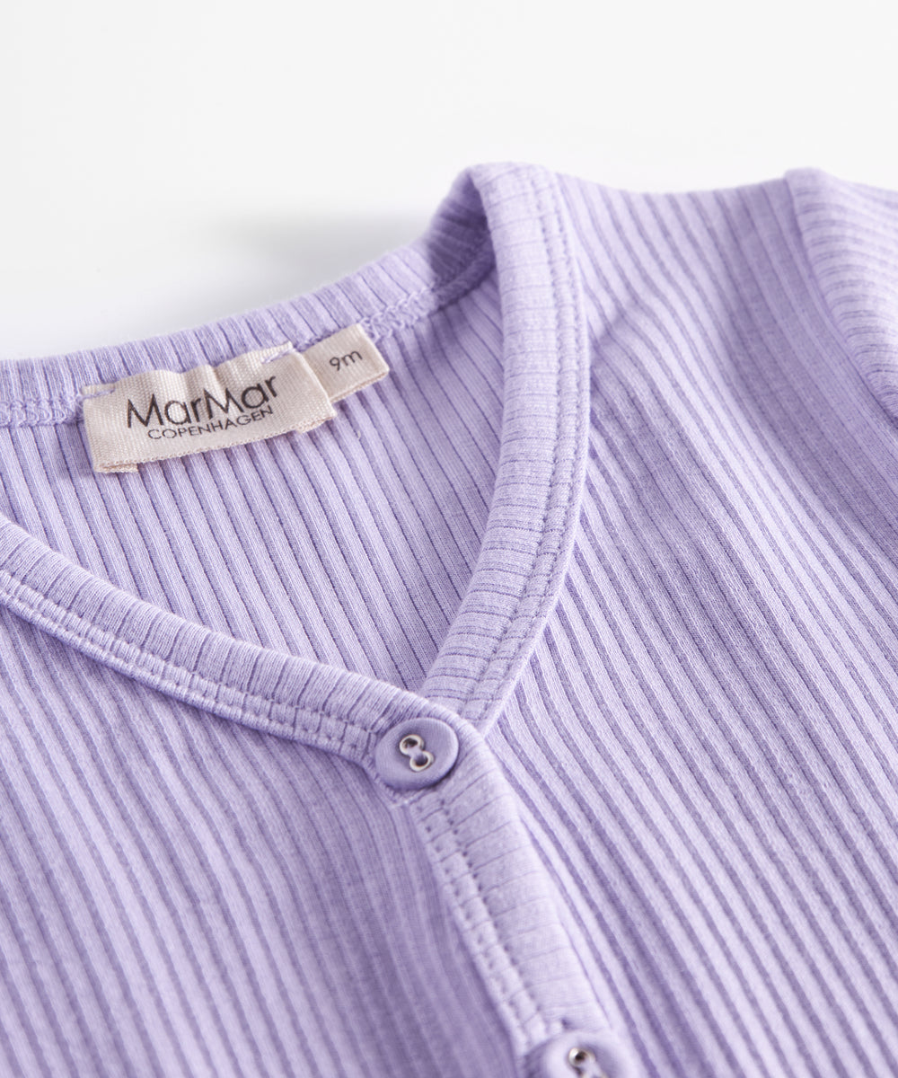 Lilla ribstrikket cardigan med knapper til børn 