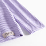 Ærmer på ribstrikket lilla børnetøj