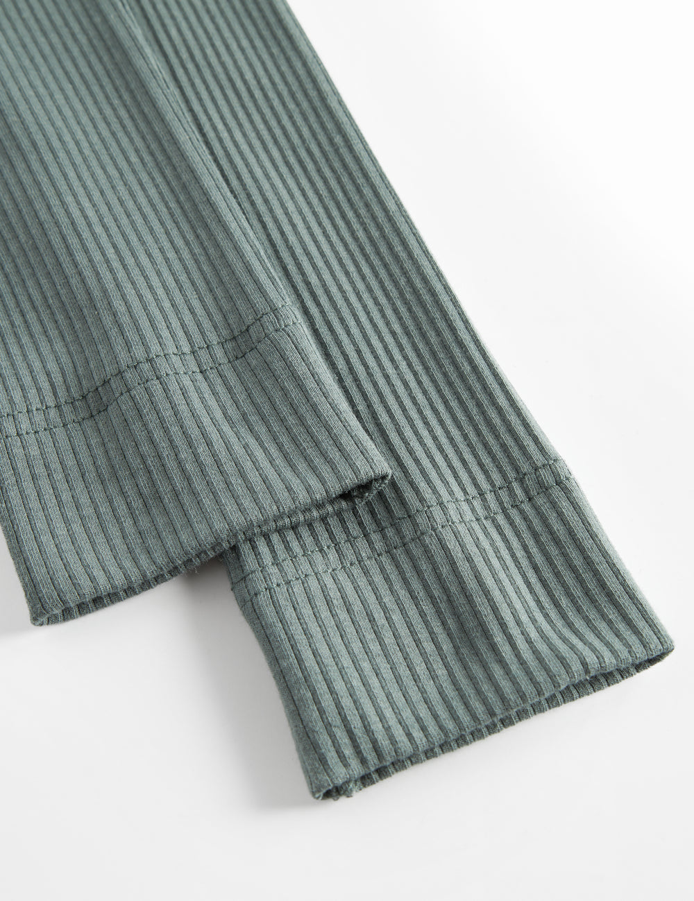 Grønne ribbet strikkede til til bør