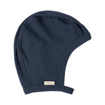 Ribstrikket marineblå hue med spænde til børn