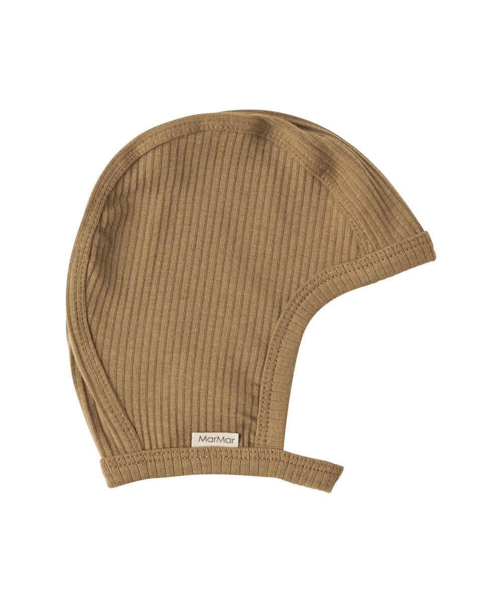 Ribstrikket brun hue til børn