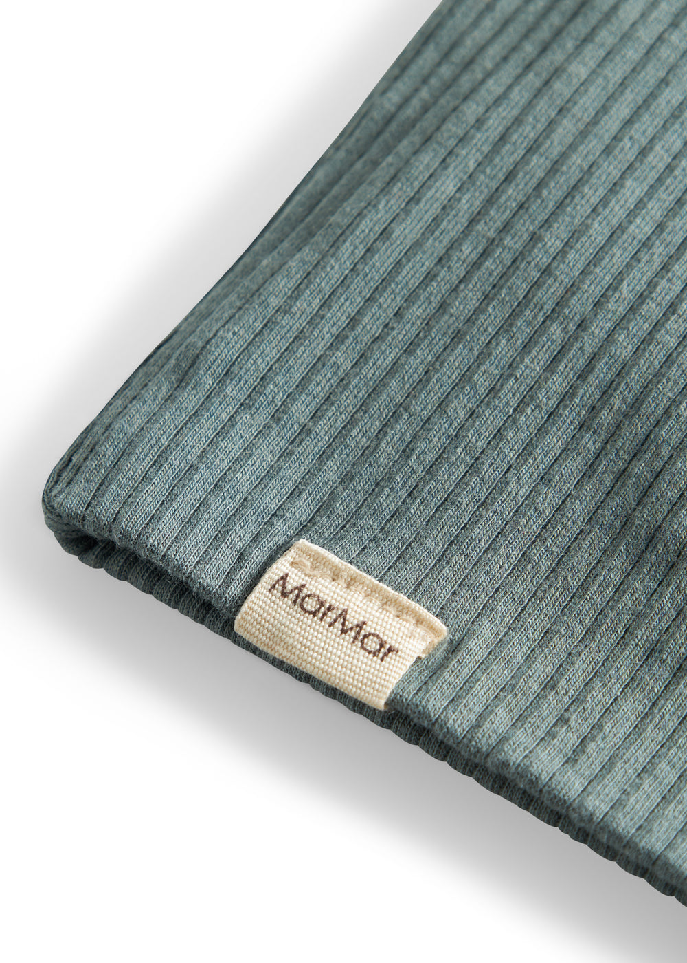 Grøn ribstrikket hue til børn