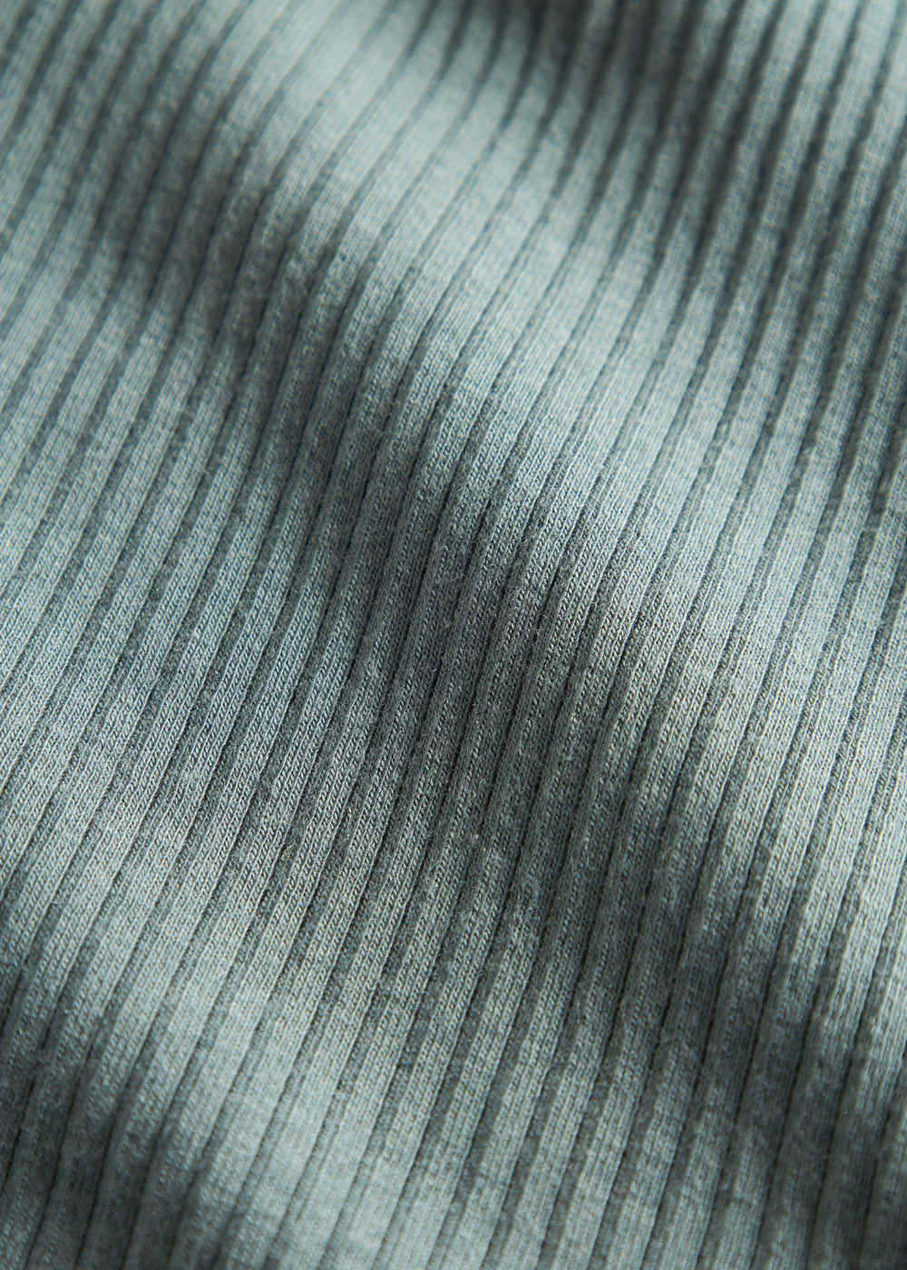 Grøn ribstrikket hue til børn