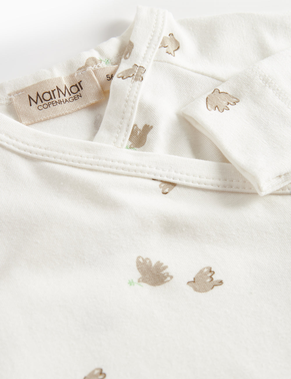 Baby jumpsuit with bird pattern and booties