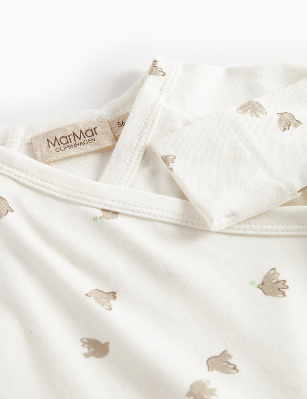 Baby jumpsuit with bird pattern