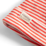 Rød og hvid stribet babyhue 