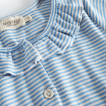 Blå og hvid stribet kjole med lange ærmer og knapper til børn