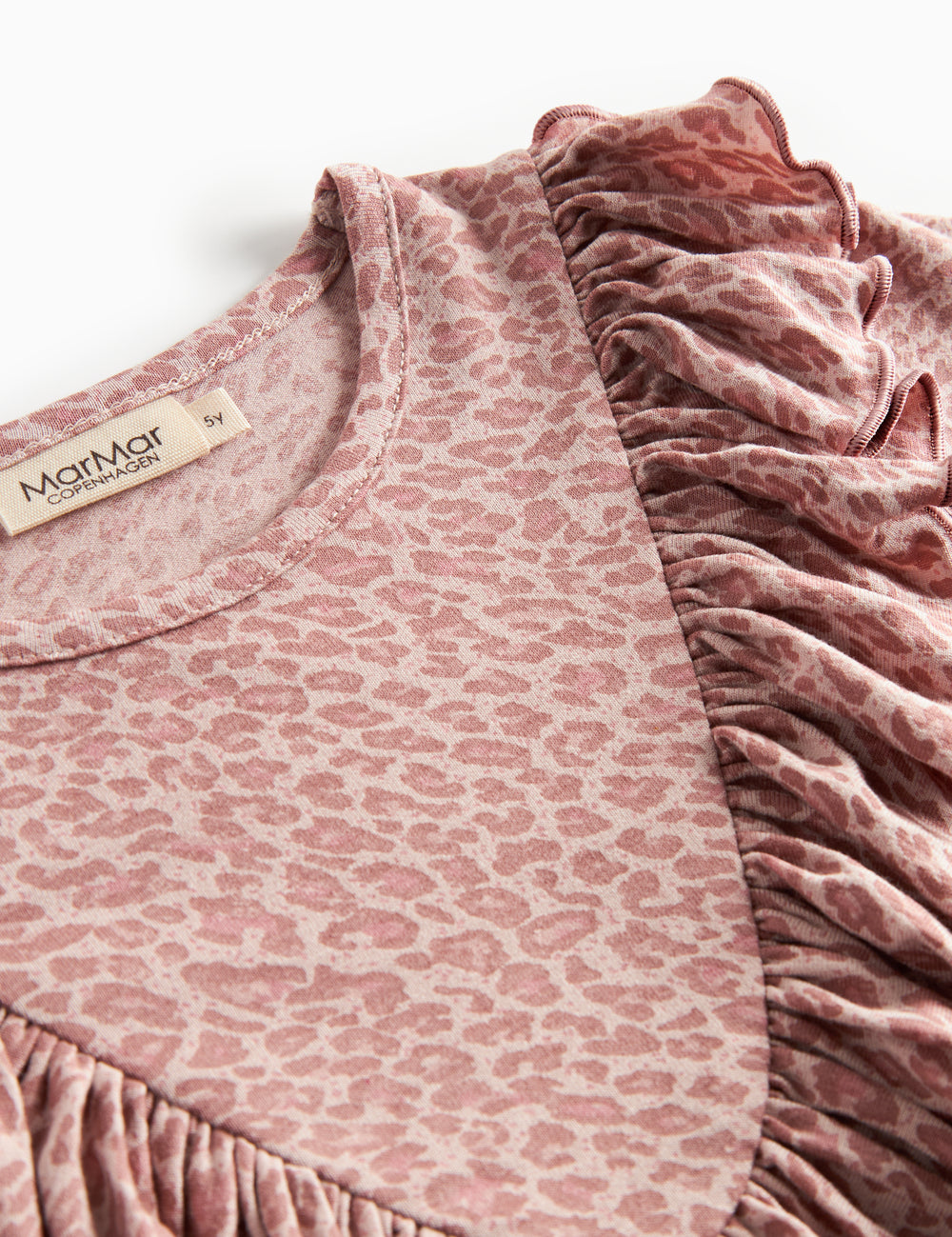 Lyserød leopardmønstret bluse med lange ærmer og flæser til børn