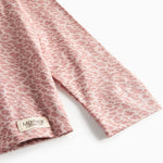 Lyserød leopardmønstret bluse med lange ærmer og flæser til børn