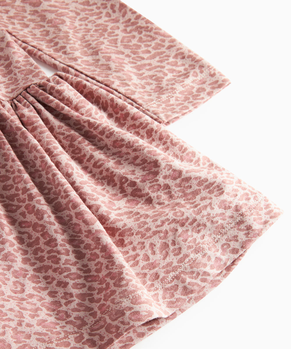 Lyserød leopardmønstret kjole med lange ærmer til børn