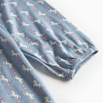 Blå kjole til børn med enhjørningemønster og flæsekrave