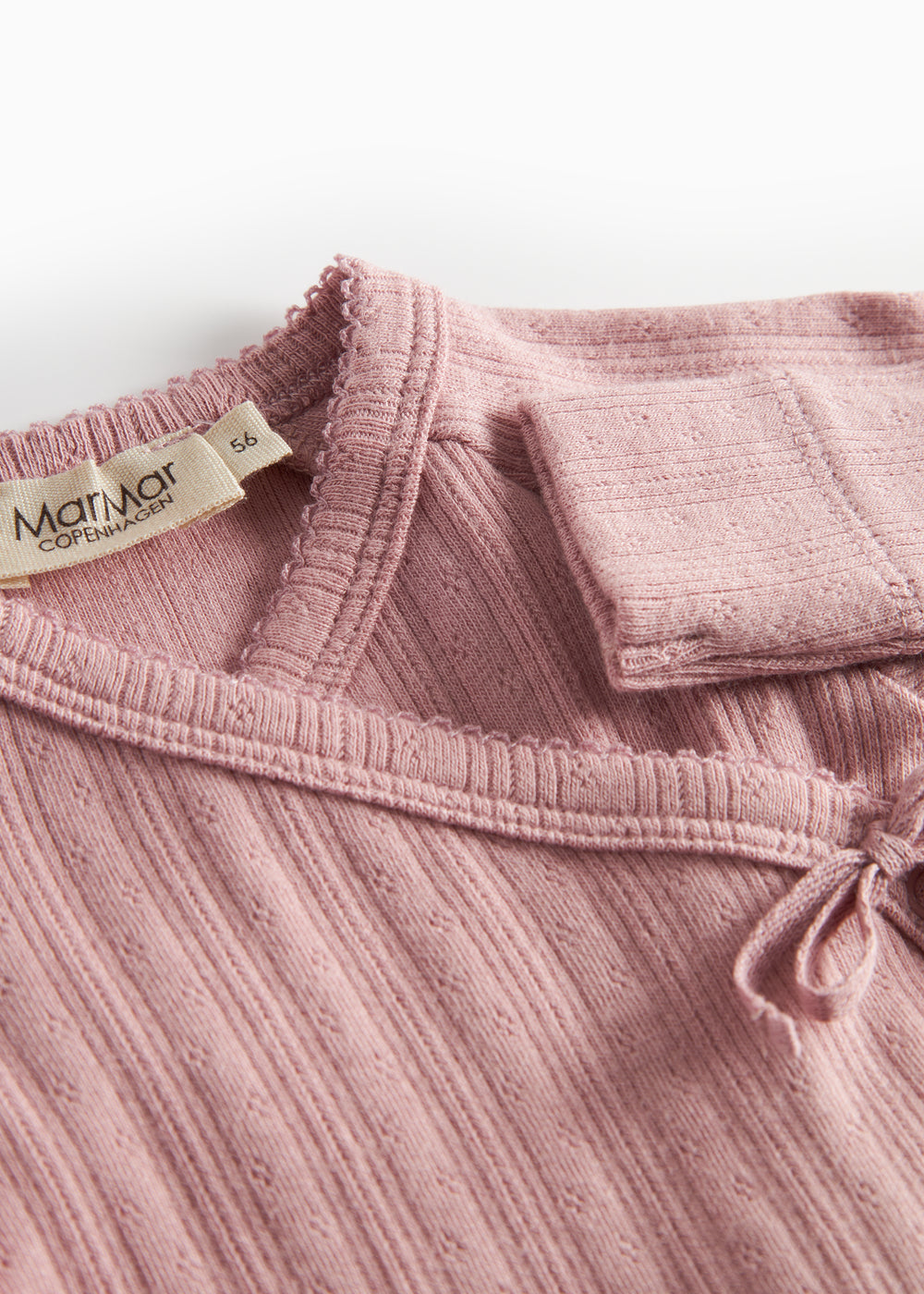 Rosa pointelle slå-om bluse til baby med lange ærmer og bindebånd