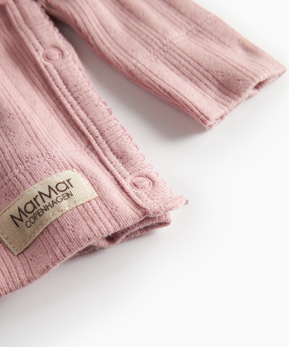 Rosa pointelle slå-om bluse til baby med lange ærmer og bindebånd