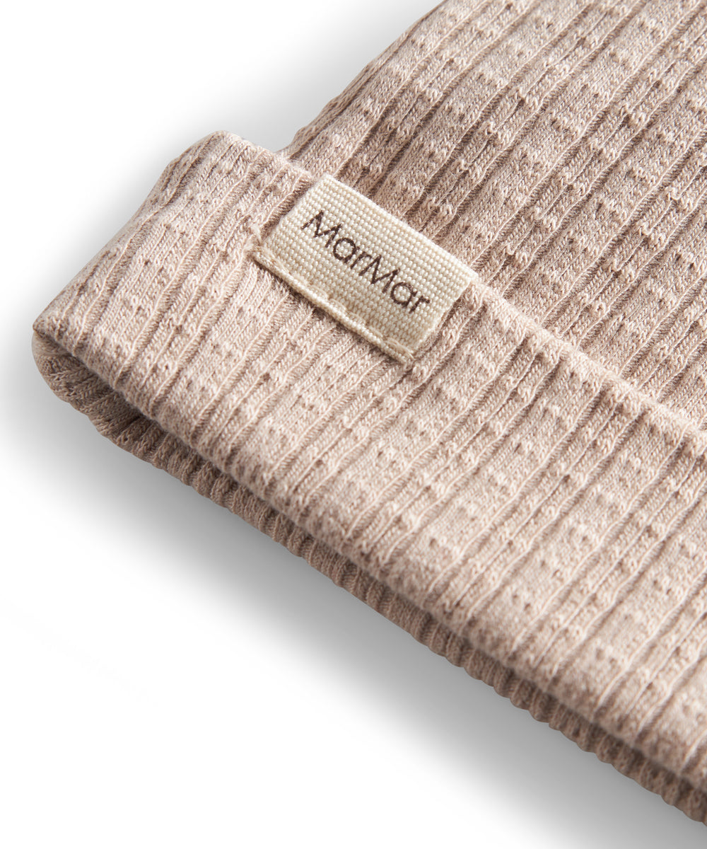 Beige pointelle hue til baby