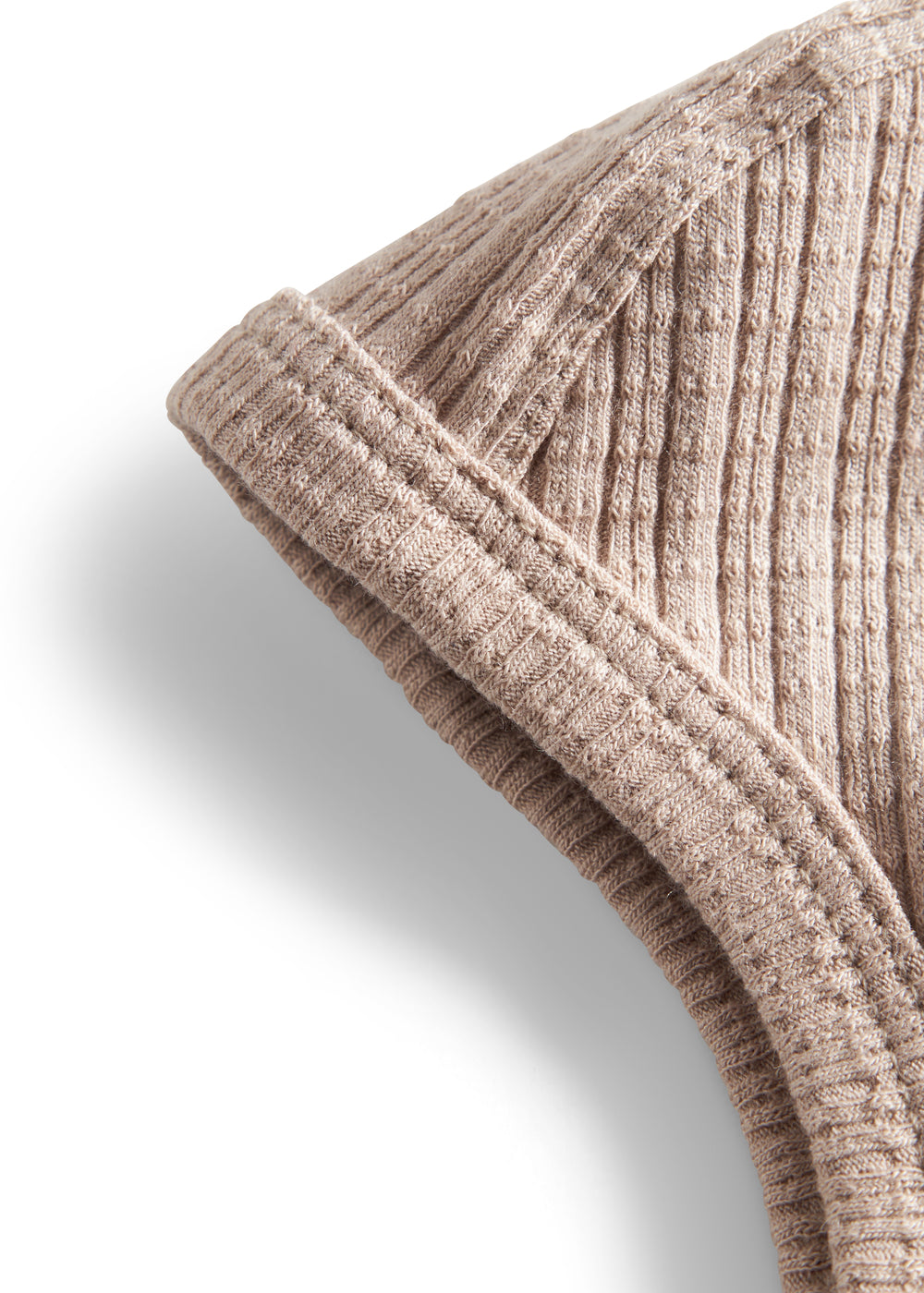 Beige ribstrikket elefanthue til børn