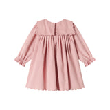 Lyserød babyfløjlskjole med lange ærmer, bølgekant og lommer til børn