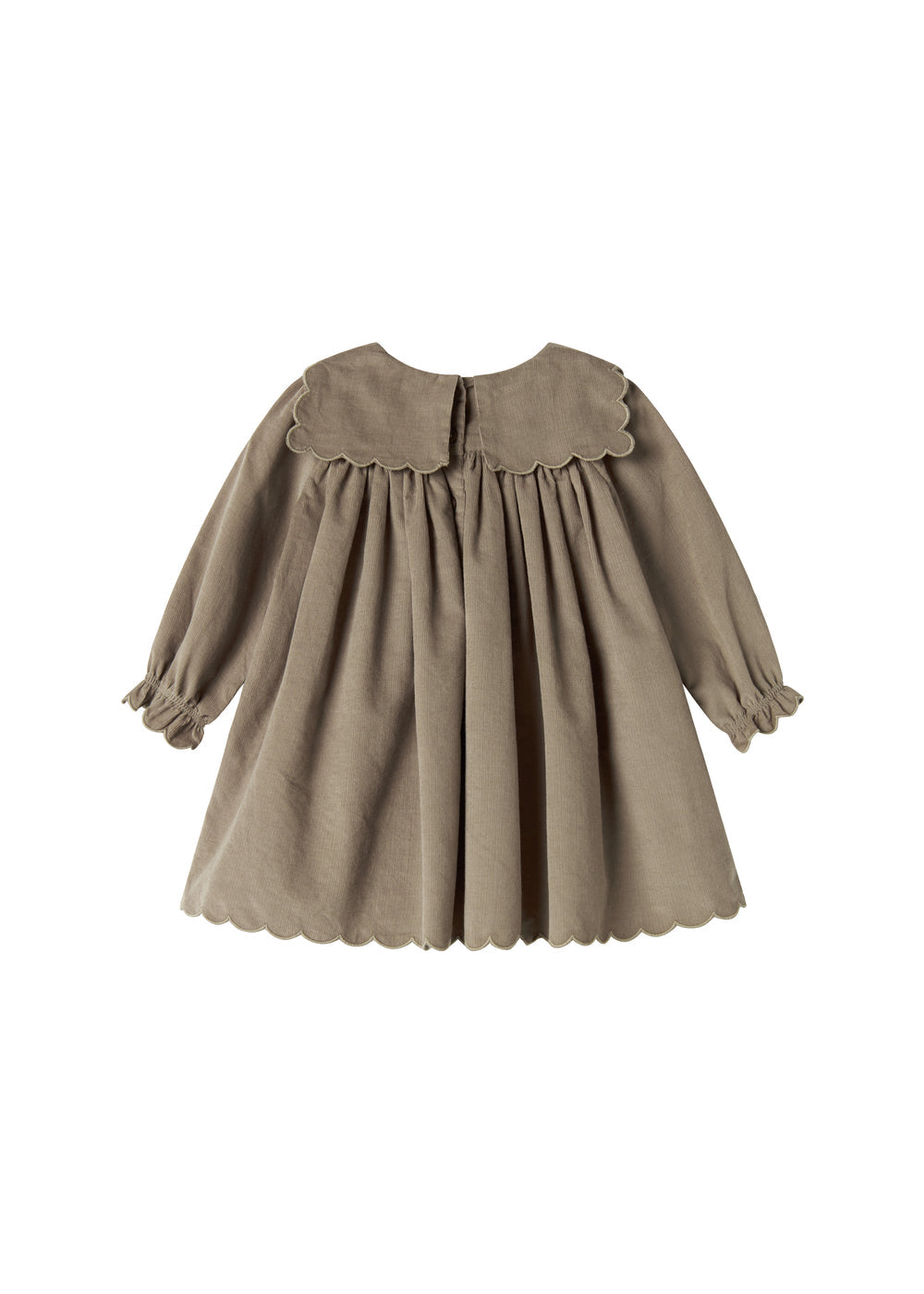 Beige babyfløjlskjole med lange ærmer, bølgekant og lommer til børn