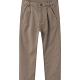 Bukser i kaki farve til børn med lommer og knaplukning