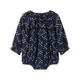 Mørkeblå blomstermønstret heldragt til baby med lange ærmer