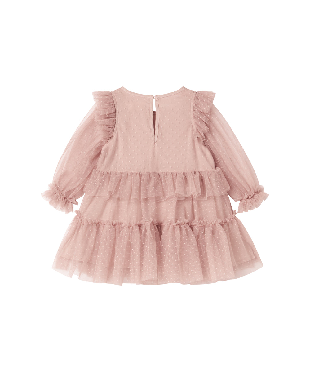 Lyserød tylkjole til børn med lag-på-lag og flæsedetaljer