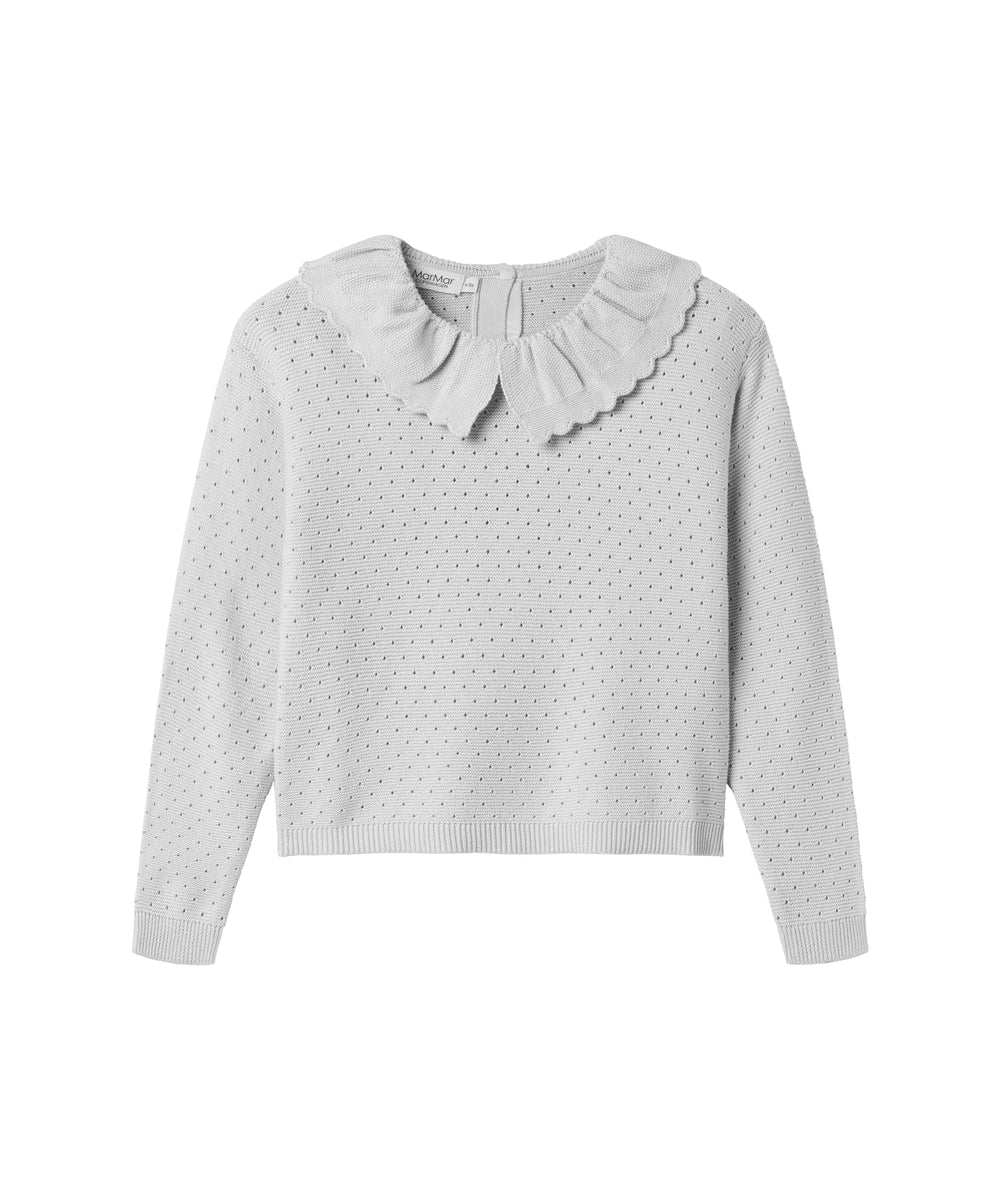 Grå strikbluse til børn med flæsekrave og hulmønster set forfra