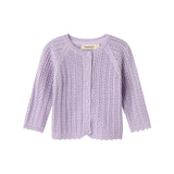 Lilla strikcardigan til børn med knapper og hulmønster