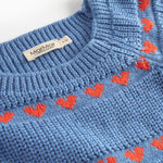 Blå striktrøje til børn med røde hjerter og lange ærmer
