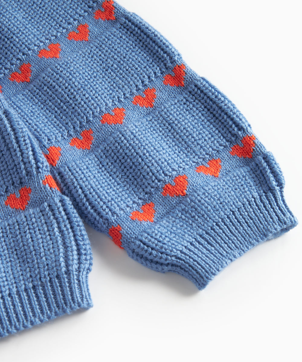 Blå striktrøje til kvinder med røde hjerter og rund hals