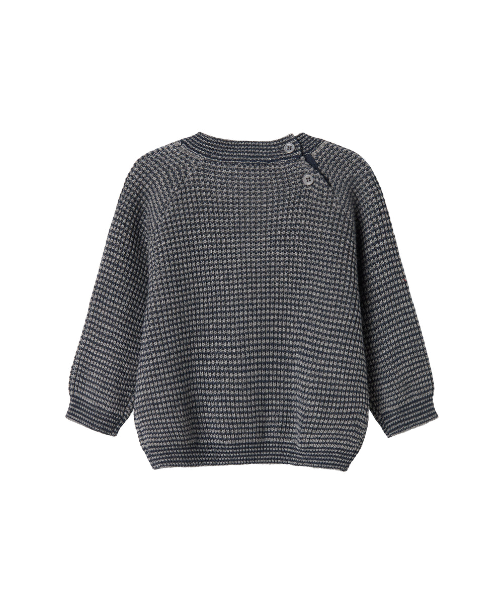 Mørkegrå strikket babypullover med rund hals