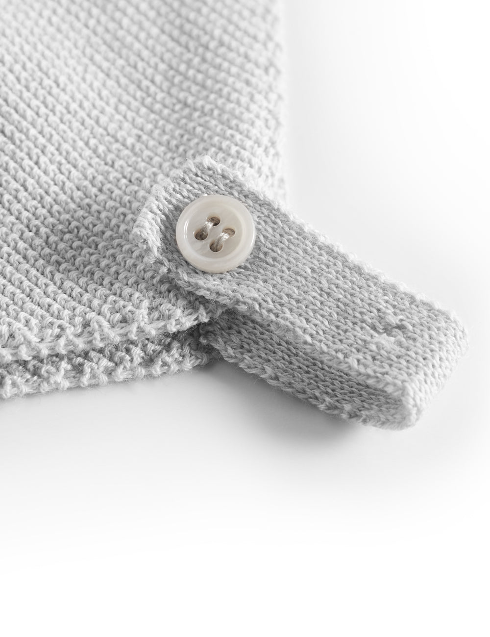 Grey beanie in pearl knit for baby